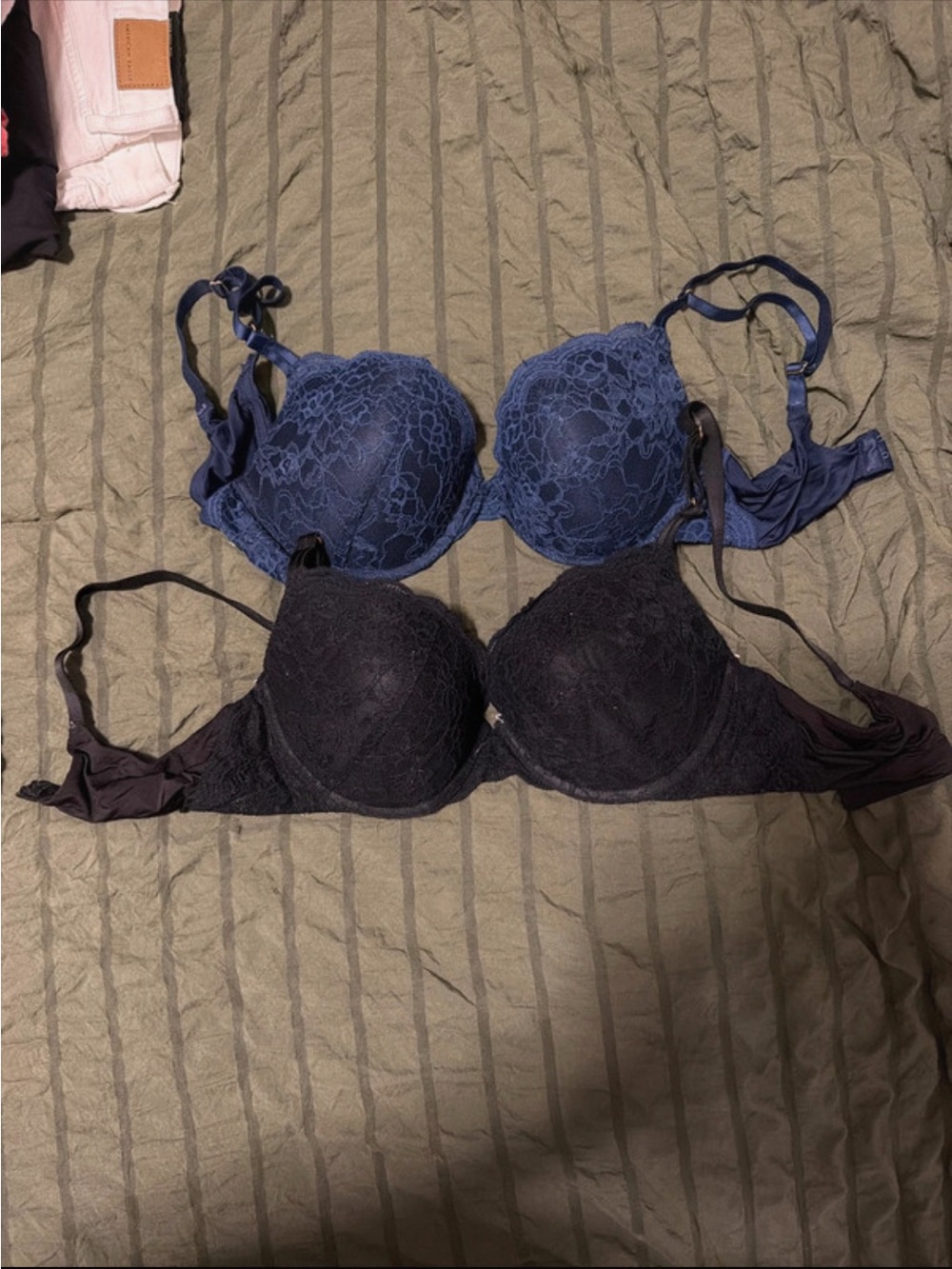 Lace T-Shirt Bra Duo — Navy and Black